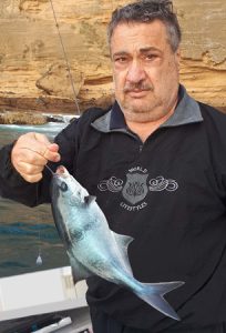 George Gereige with a sweep from Cape Nelson (Picture: Bob McPherson).   