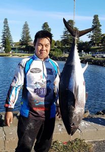 Jony Ai with his prize-winning 29.2 kg tuna from Portland (Picture: Bob McPherson).