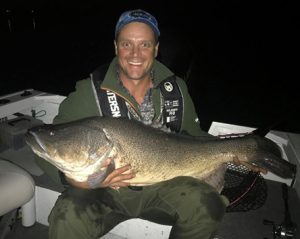 Danny Miller with the 110 cm Murray Cod from the Murray River. 